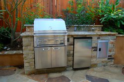 <div class='closebutton' onclick='return hs.close(this)' title='Close'></div><div class='firstH'><img src='/images/logo-white-small.png'></div><h1>Outdoor Kitchens and BBQ Grill</h1><p>Outdoor Kitchens and BBQ Grill #009 by Horusicky Construction</p><div class='getSocial'><h1>Share</h1><p class='photoBy'>Photo by Horusicky Construction</p><iframe src='https://www.facebook.com/plugins/like.php?href=http%3A%2F%2Fhorusicky.com%2Fimages%2Fgalleries%2Fkitchens-and-bbq-grills2%2Fwm%2Fkitchen-and-bbq-grill-by-horusicky-construction-009.jpg&send=false&layout=button_count&width=100&show_faces=false&action=like&colorscheme=light&font&height=21' scrolling='no' frameborder='0' style='border:none; overflow:hidden; width:100px; height:21px;' allowTransparency='true'></iframe><br><a href='http://pinterest.com/pin/create/button/?url=http%3A%2F%2Fwww.horusicky.com&media=http%3A%2F%2Fwww.horusicky.com%2Fimages%2Fgalleries%2Fkitchens-and-bbq-grills2%2Fwm%2Fkitchen-and-bbq-grill-by-horusicky-construction-009.jpg&description=Pools' data-pin-do='buttonPin' data-pin-config=\'above\'><img src='https://assets.pinterest.com/images/pidgets/pin_it_button.png' /></a><br></div>